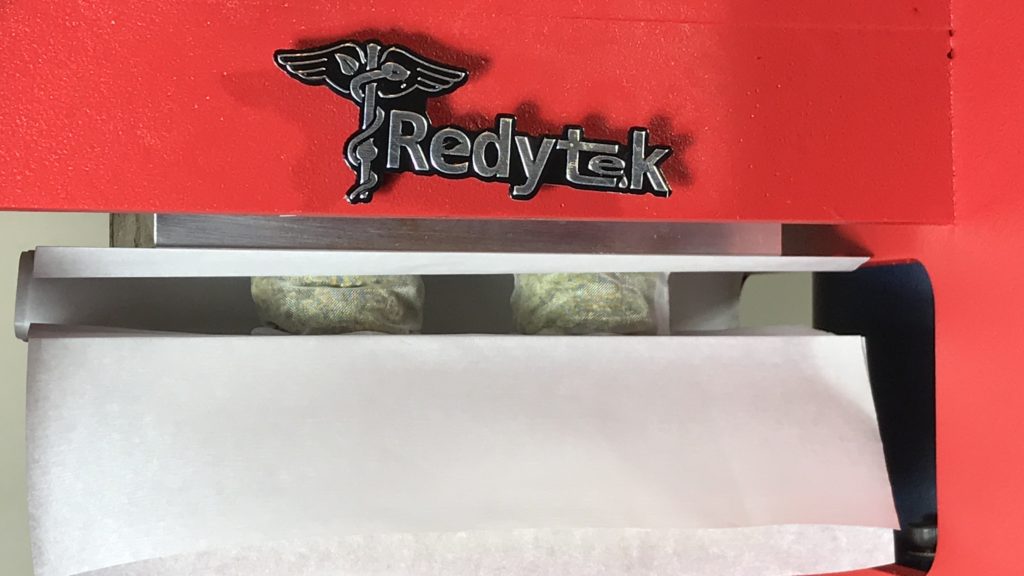 After obtaining Bend dispensary flower, mold into a puck for highest returns using Redytek 30mm pre press mold